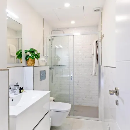 Vista Piscina Y Gran Terraza Ref Cadiz 111 Marbella