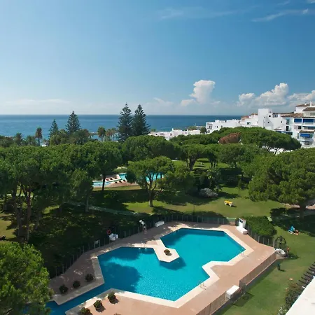 Vista Piscina Y Gran Terraza Ref Cadiz 111 Marbella