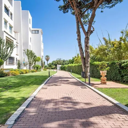 Vista Piscina Y Gran Terraza Ref Cadiz 111 Marbella