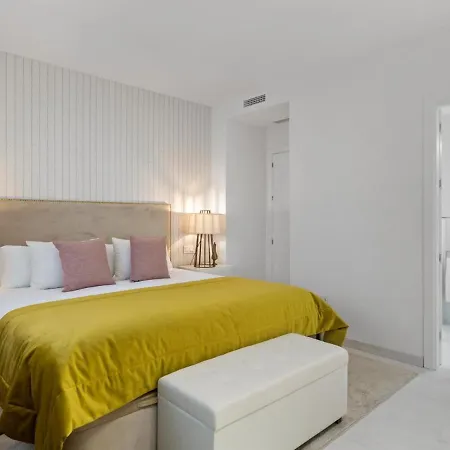 Vista Piscina Y Gran Terraza Ref Cadiz 111