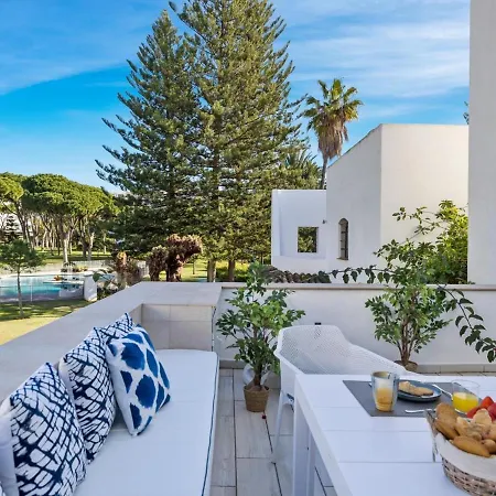 Vista Piscina Y Gran Terraza Ref Cadiz 111 Marbella