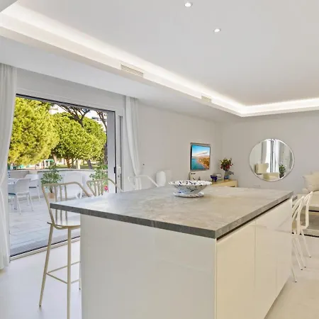 Vista Piscina Y Gran Terraza Ref Cadiz 111 *